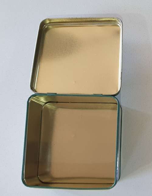 Lipton tea tin as per photos