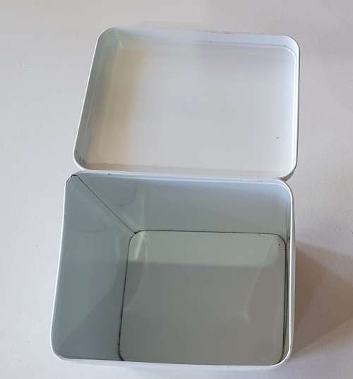 ILLOVO tin as per photos