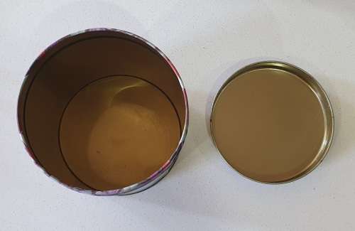 Tin as per photos