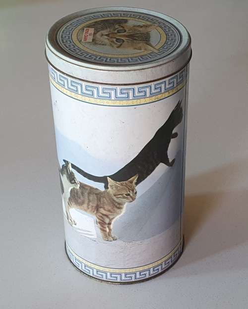 ROYAL CANIN tin as per photos