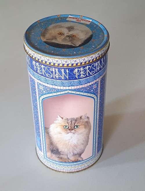 ROYAL CANIN tin as per photos