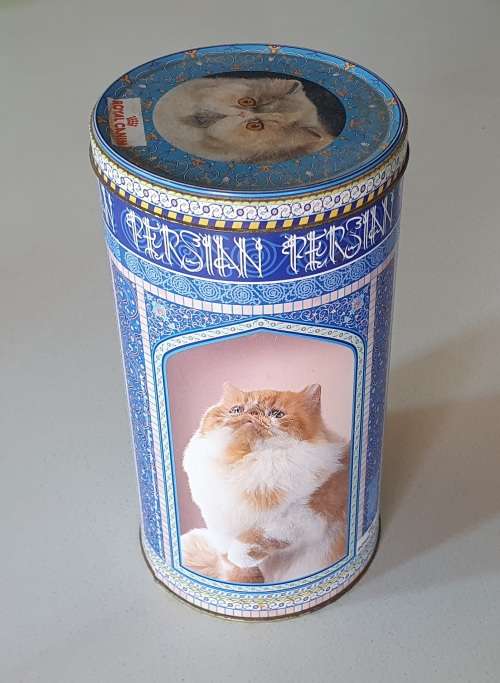 ROYAL CANIN tin as per photos