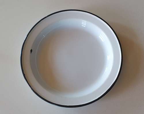 Enamel dish as per photo