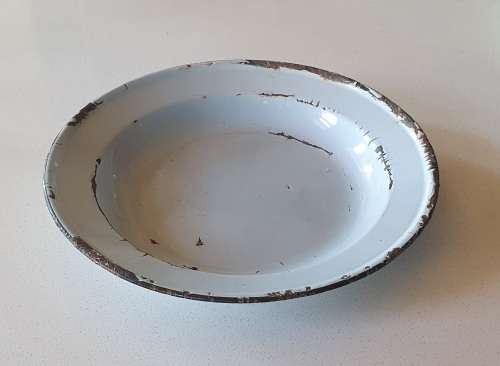 Enamel dish as per photo