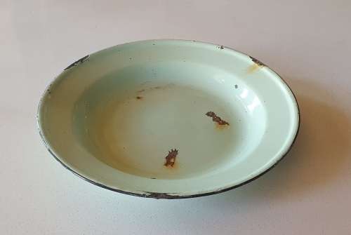 Enamel dish as per photo