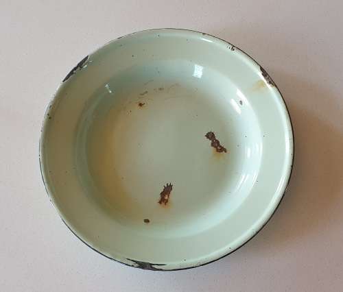 Enamel dish as per photo