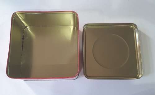 BAKERS biscuits tin as per photos