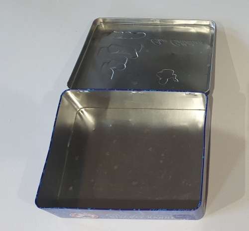 BAKERS biscuits tin as per photos