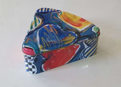 Pizza slice shaped tin as per photos