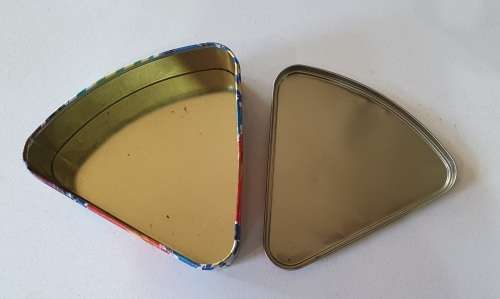 Pizza slice shaped tin as per photos