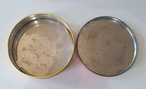 WESTON`S 1 lb biscuits tin, Springs, Transvaal, as per photo