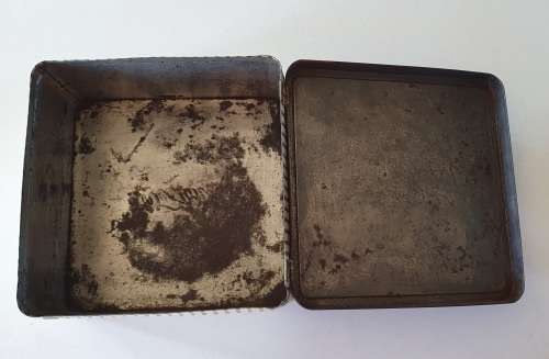 WESTON`S 4 lb biscuits tin, Springs, Transvaal, as per photo