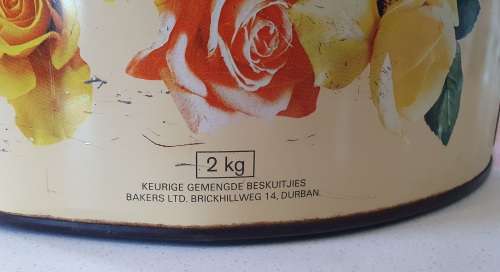 BAKERS 2 kg biscuits tin as per photos