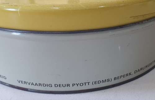 PYOTTS 1 kg biscuits tin as per photos
