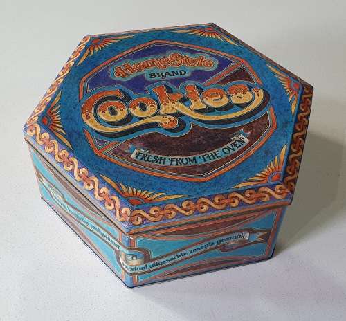Biscuits tin as per photos
