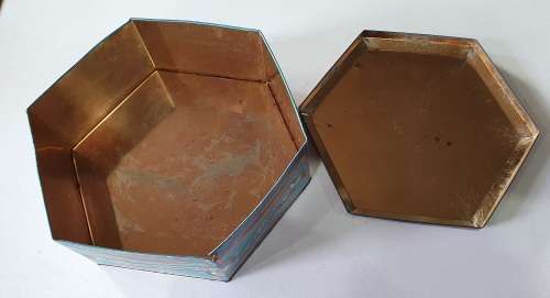 Biscuits tin as per photos