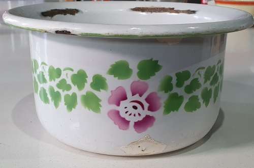Vintage enamel bedpan (Koos) as per photos