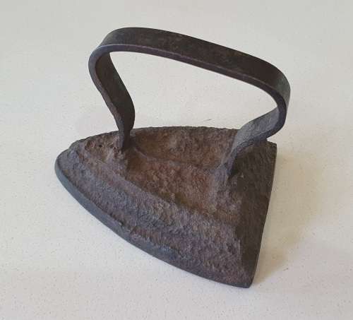 Vintage cast iron, coal stove clothing Sad Iron as per photo