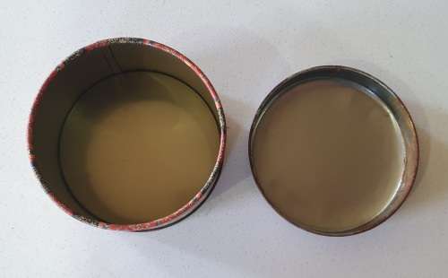 Tin as per photos