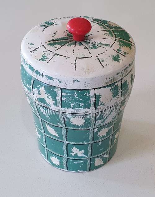 Vintage tin as per photos