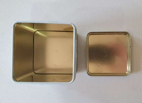 Tin as per photos
