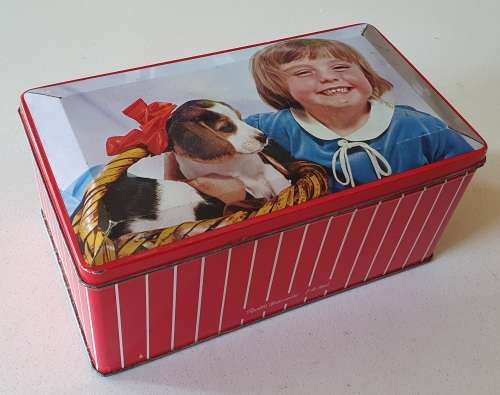 Vintage PYOTT`s 1LB biscuits tin as per photos