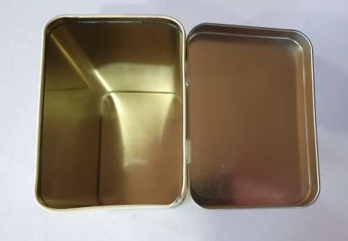 Johnson`s baby powder tin as per photos