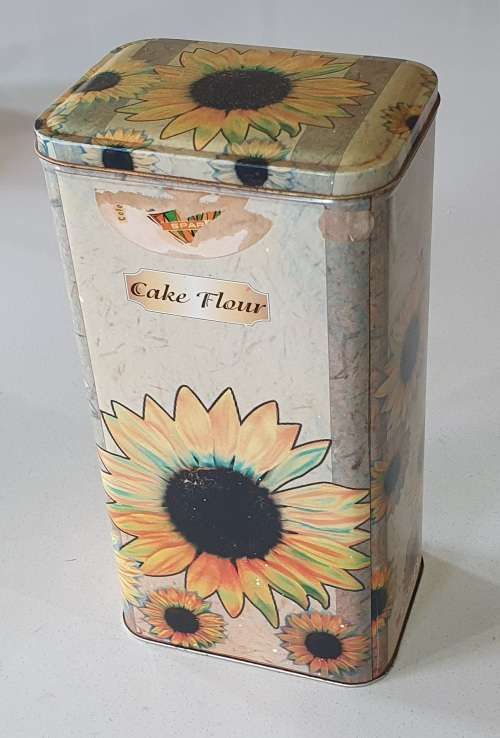 SPAR cake flour tin as per photos