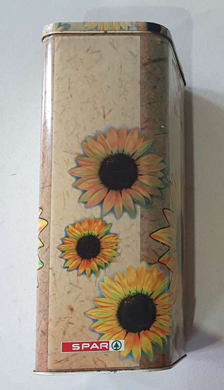 SPAR cake flour tin as per photos