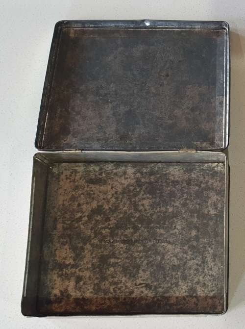 Edward Sharp tin with image of Table Mountain as per photos