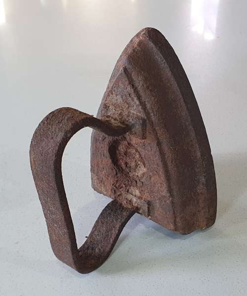 Vintage cast iron, coal stove clothing Sad Iron as per photo