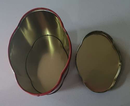 Five roses tea tin as per photos