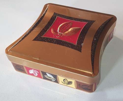 Golden tin as per photos