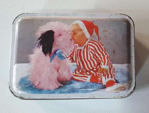 Vintage tin as per photos