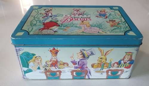 Biscuit tin as per photos