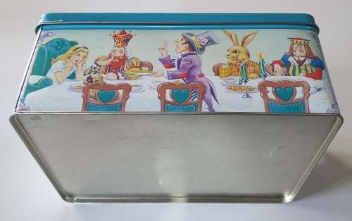 Biscuit tin as per photos