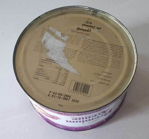 DELL`s Premium Avenue caramel tin as per photos