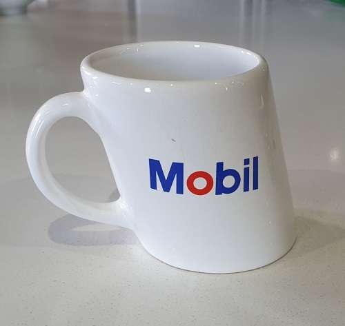 MOBIL oil cup