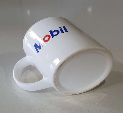 MOBIL oil cup
