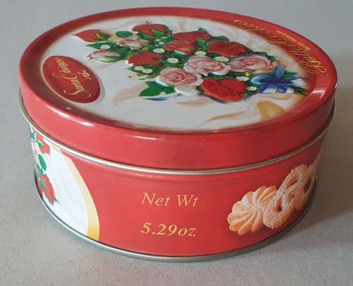 SANTA EDWIGES tin as per photos