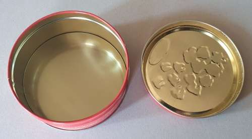 SANTA EDWIGES tin as per photos