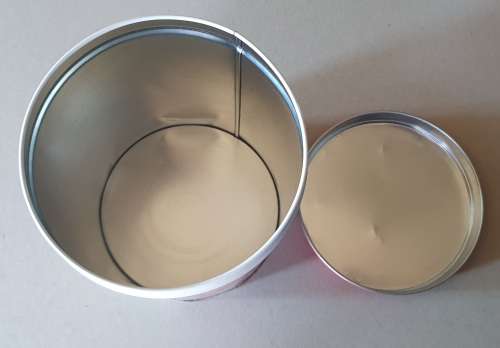 Bakers RED LABEL tin as per photos