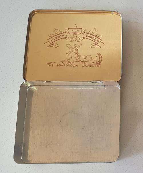 MILLS SPECIAL England`s luxury cigarette tin as per photos