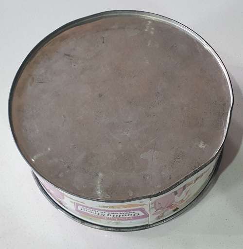 MACKINTOSH`S QUALITY STREET tin as per photos