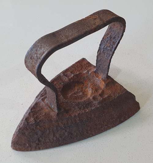 Vintage cast iron, coal stove clothing Sad Iron as per photo