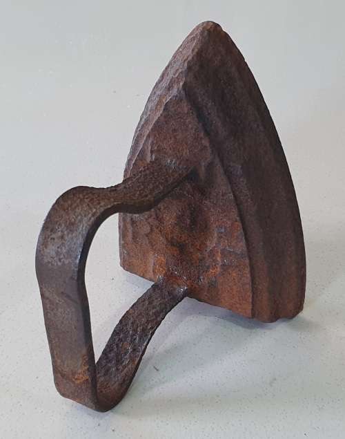 Vintage cast iron, coal stove clothing Sad Iron as per photo