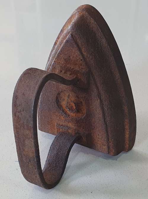 Vintage cast iron, coal stove clothing Sad Iron as per photo