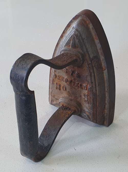 Vintage cast iron, coal stove clothing Sad Iron as per photo