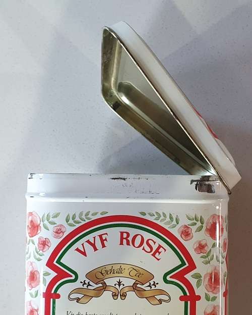 FIVE ROSES tea tin as per photos