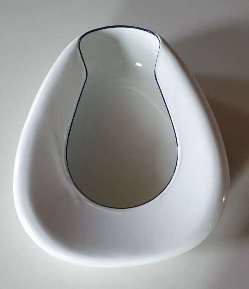 Vintage enamel bedpan as per photos